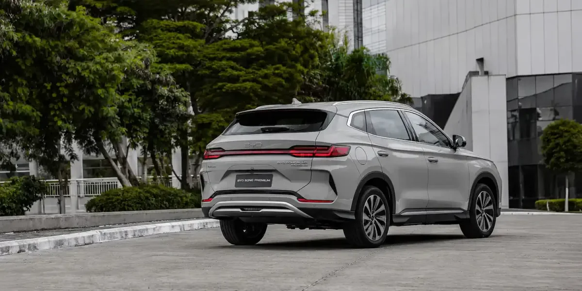 BYD chega a 300 mil carros no Brasil: descubra o modelo mais vendido